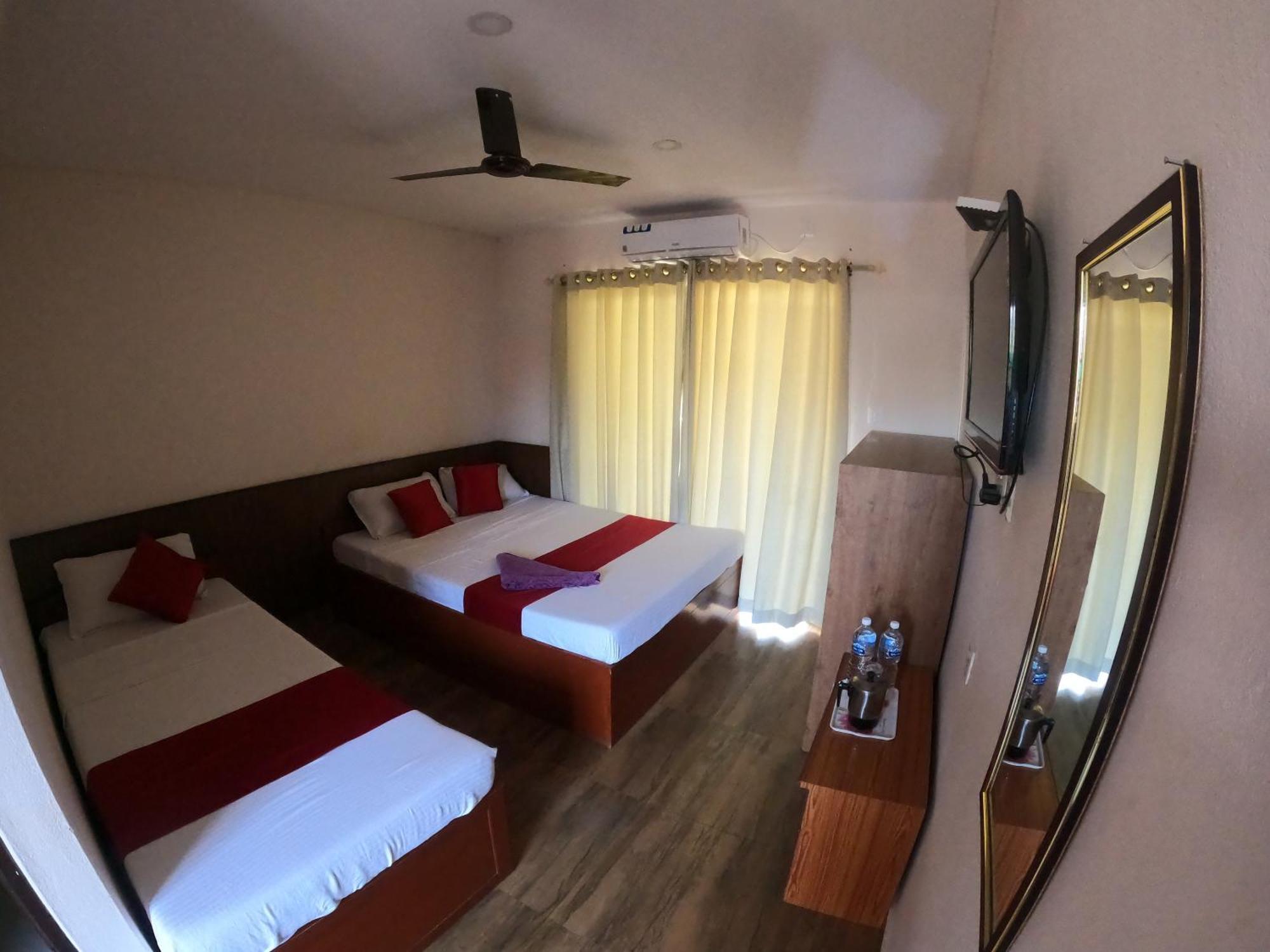 Hotel Dolly Pokhara Exterior foto